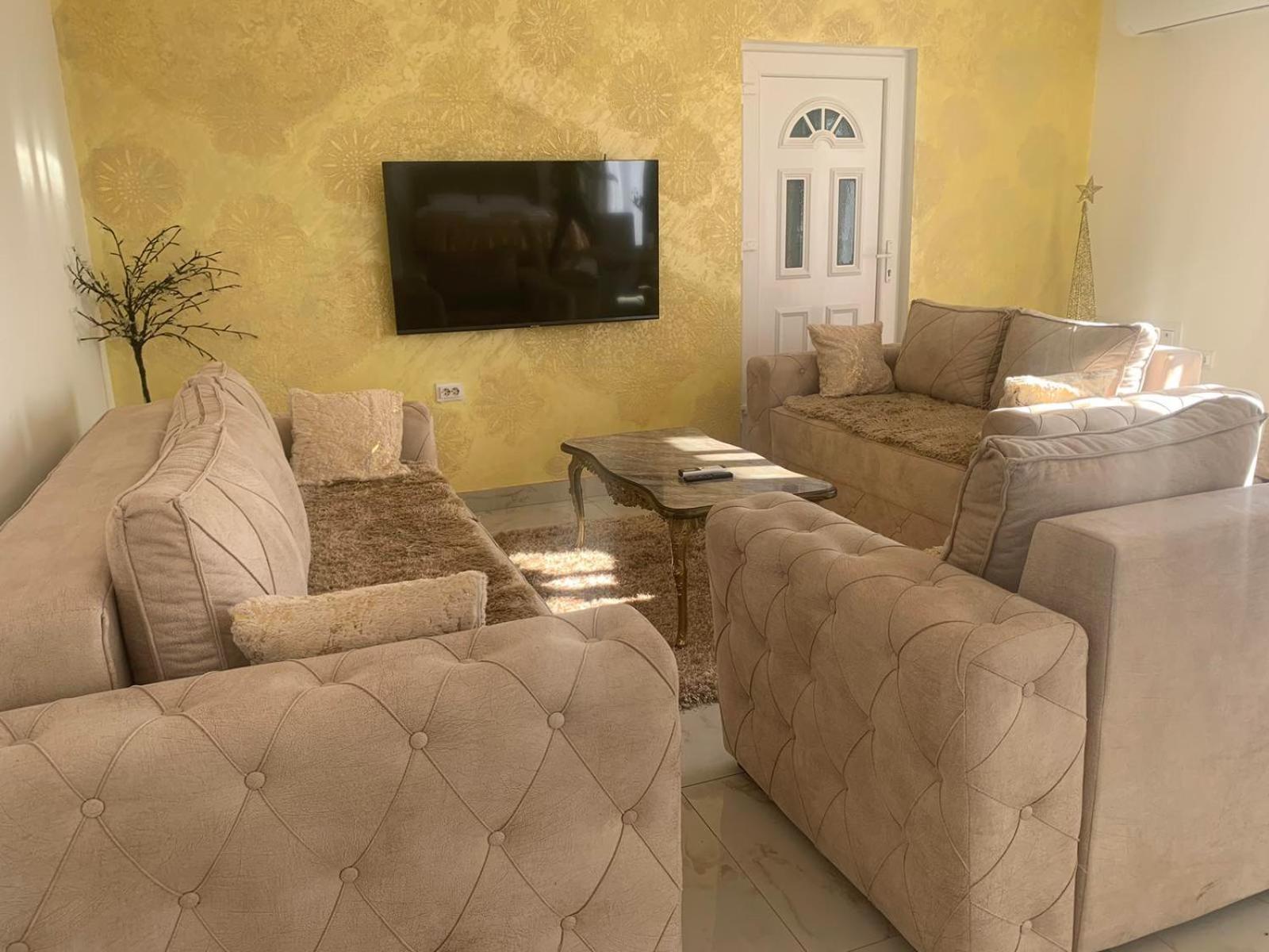 Dina Lux Apartman 雅戈丁那 外观 照片