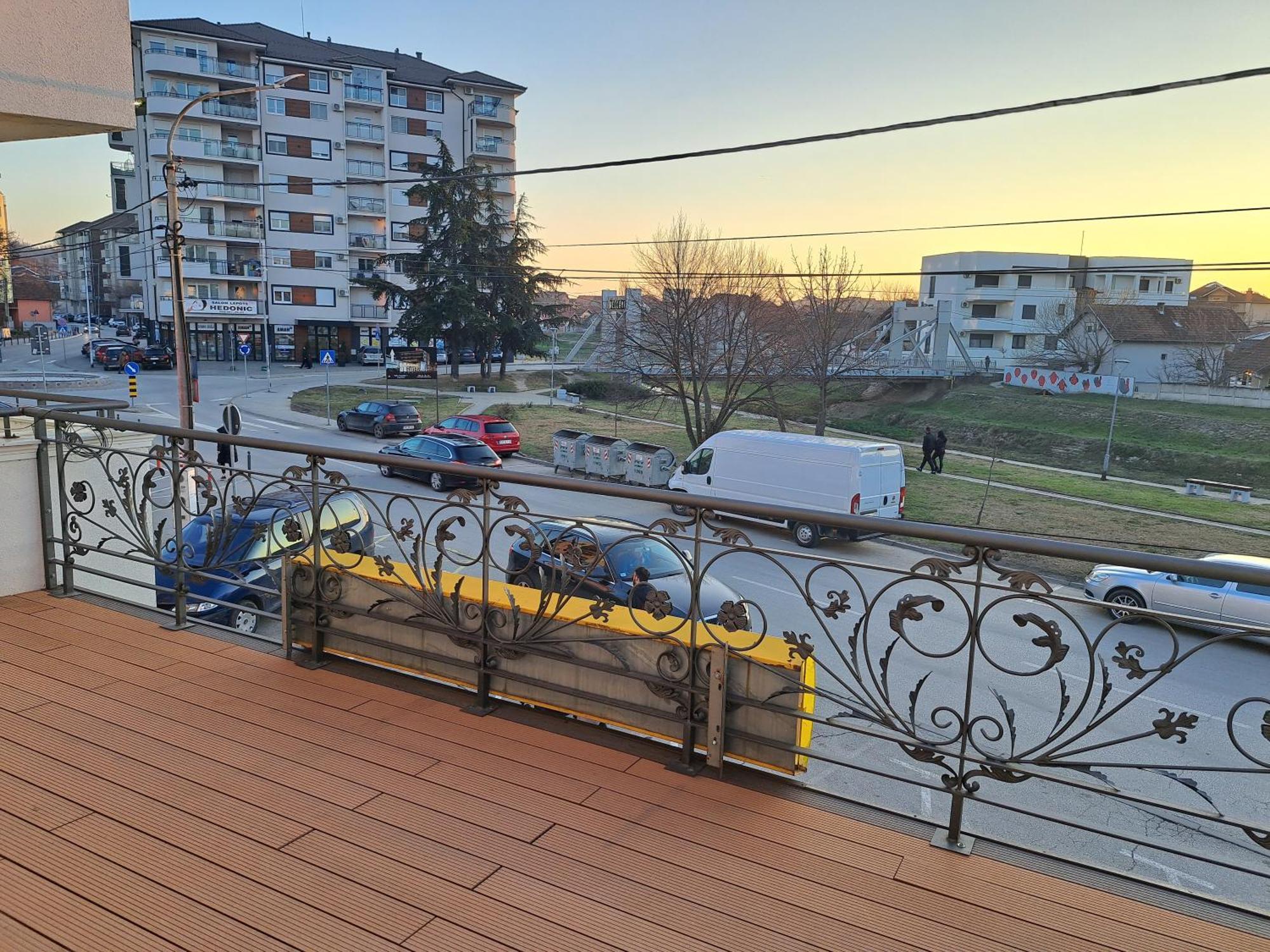 Dina Lux Apartman 雅戈丁那 外观 照片